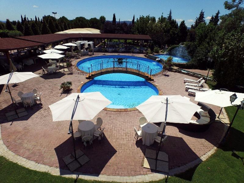 ホテル Relais Madonna Di Campagna バスティーア・ウンブラ エクステリア 写真