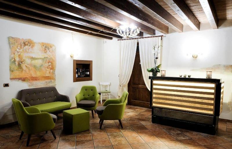 ホテル Relais Madonna Di Campagna バスティーア・ウンブラ エクステリア 写真