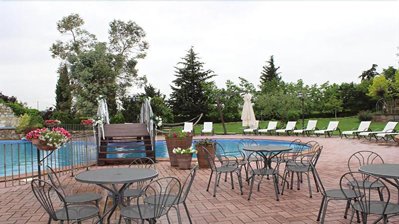 ホテル Relais Madonna Di Campagna バスティーア・ウンブラ エクステリア 写真