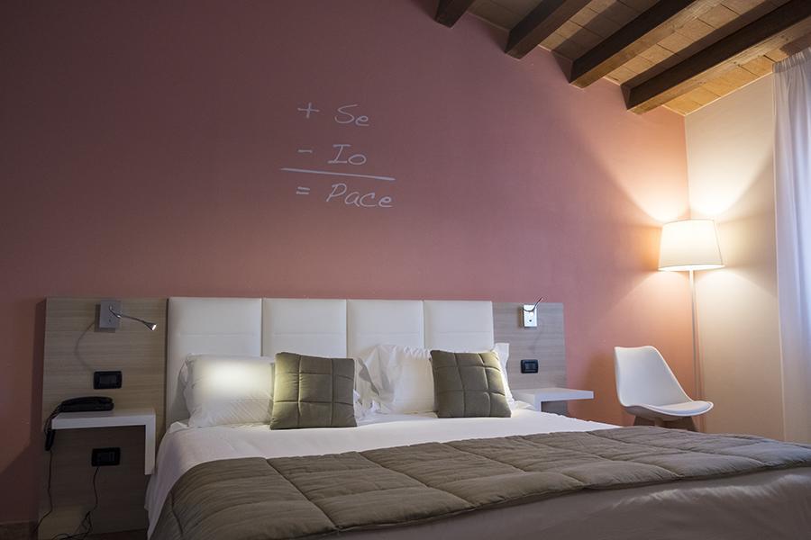 ホテル Relais Madonna Di Campagna バスティーア・ウンブラ エクステリア 写真