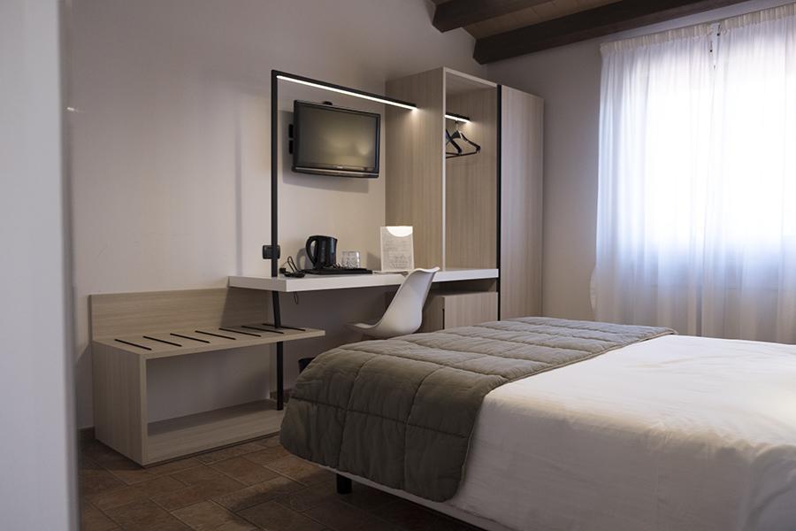 ホテル Relais Madonna Di Campagna バスティーア・ウンブラ エクステリア 写真