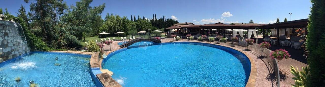 ホテル Relais Madonna Di Campagna バスティーア・ウンブラ エクステリア 写真